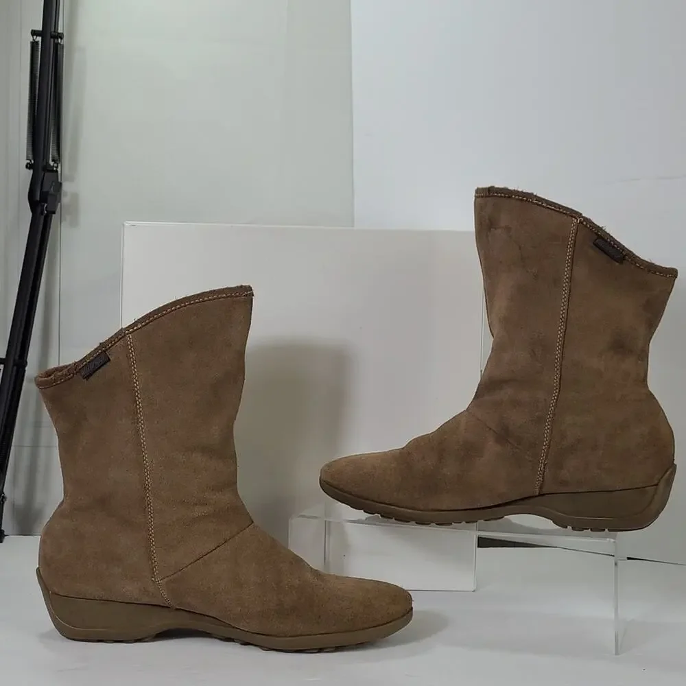 Sporto Ella SZ 9 Boots Waterproof Suede Insulated Brown Pull On Rubber Sole